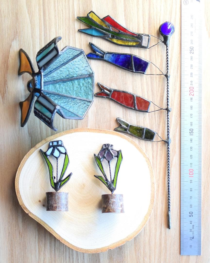 ステンドグラスの鯉のぼりと菖蒲とミニ兜(子供の日2点セット・KOI18)