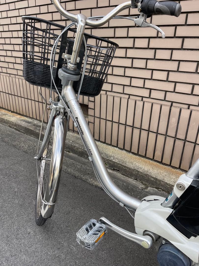 電動アシスト自転車 シルバー 前バスケット付き