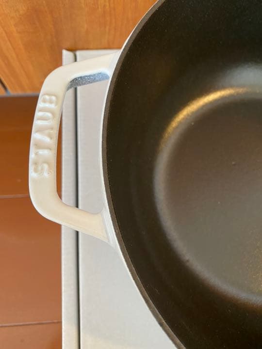 ストウブ　スノークリスタルココット