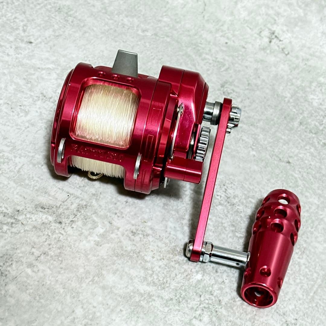 専用☆極美品☆アリゲーター技研 大型両軸リール バトル10 レッド