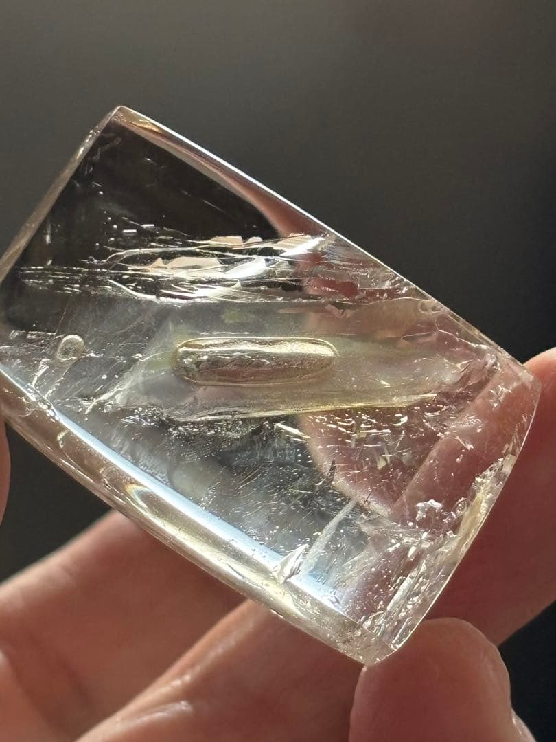 レア　大きめ水入り水晶　マイカ流砂　28g エレスチャル　レインボーありよく動く