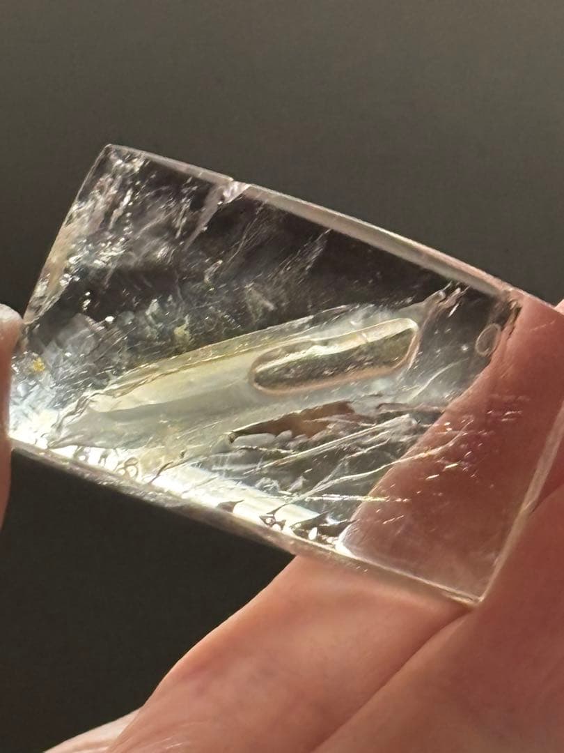 レア　大きめ水入り水晶　マイカ流砂　28g エレスチャル　レインボーありよく動く