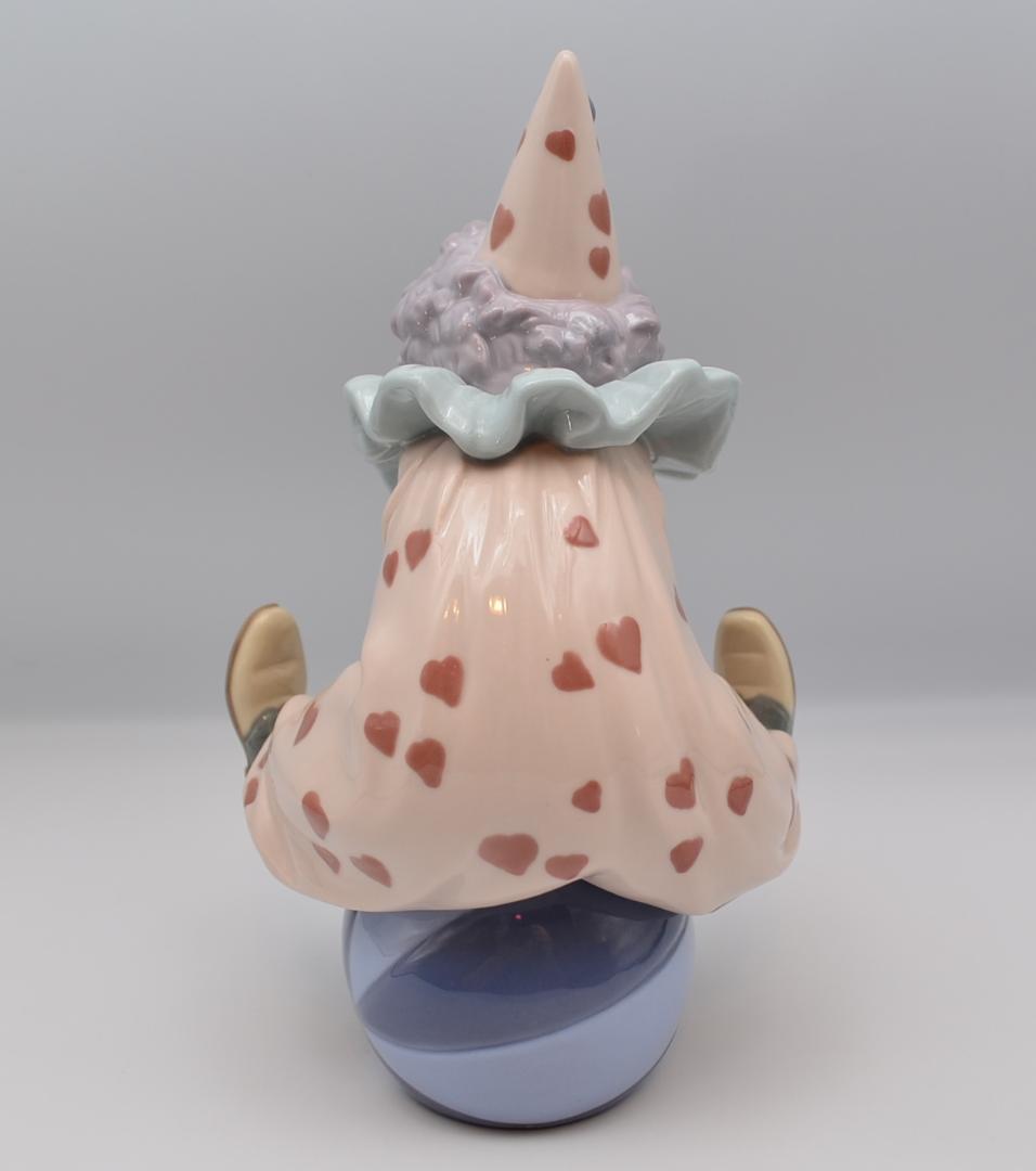 ボールを打つ　＃5813　★リヤドロ　スペイン　ポーセリン　光沢仕上げ　絶版