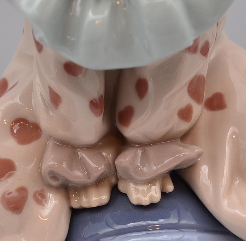 ボールを打つ　＃5813　★リヤドロ　スペイン　ポーセリン　光沢仕上げ　絶版