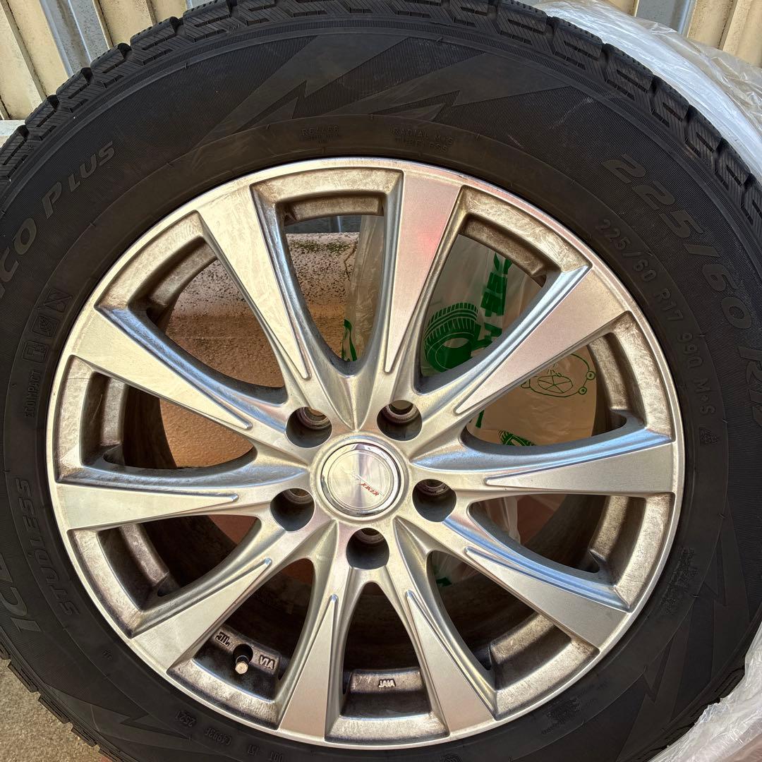 スノータイヤ　スタッドレス　PIRELLI 225/60 4本　 アルファード