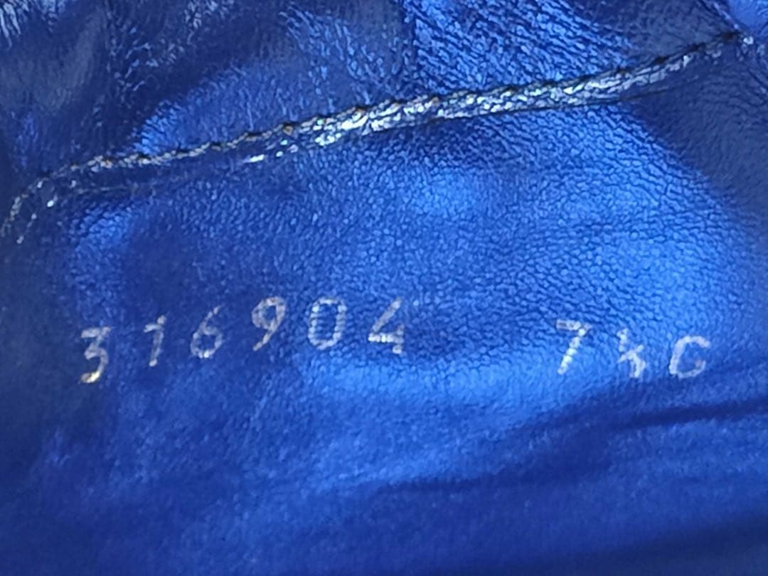 新品未使用✨GUCCI グッチ スニーカー ハイカット ブルー 箱付き