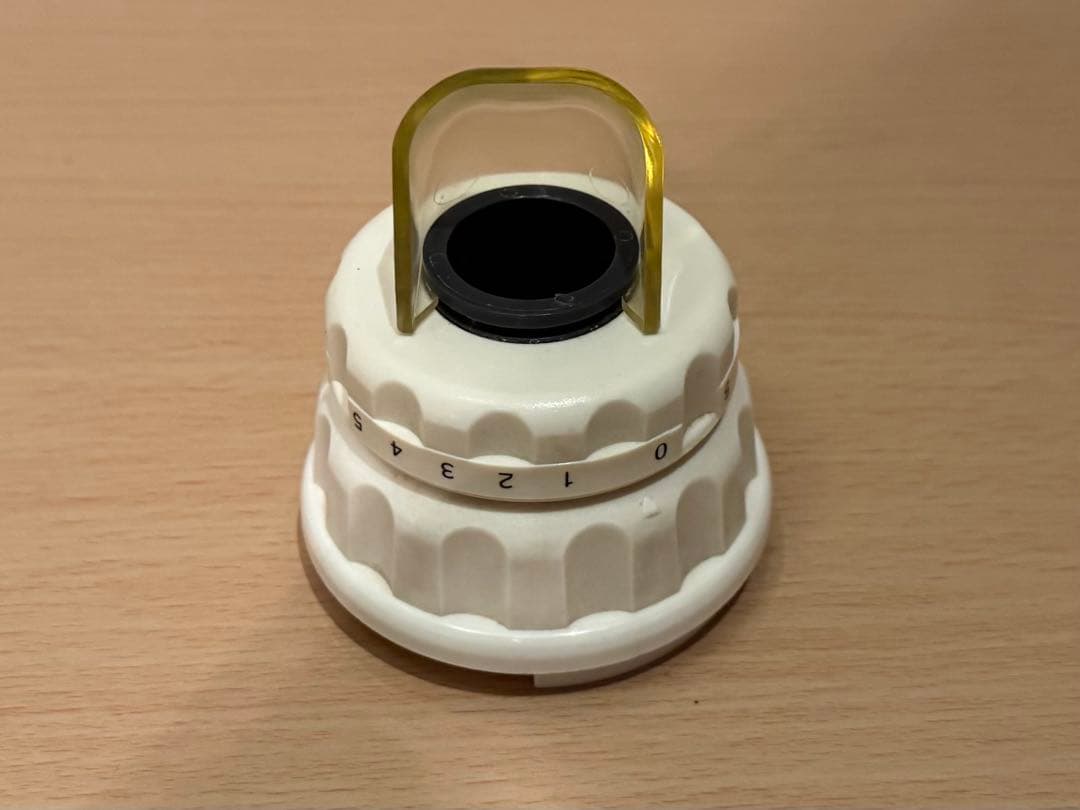 低速圧縮搾りジューサー　イキイキ酵素くん　DA-980