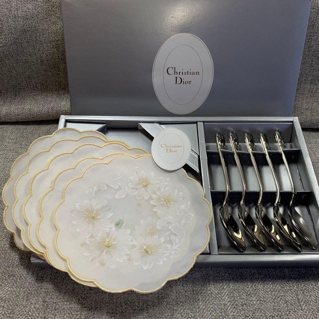 クリスチャンディオール　マーガレット　コースター　スプーン　コーヒー　リボン