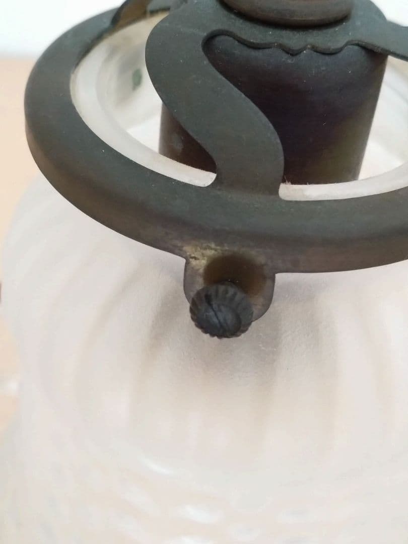 ガラスシェード（フリル）ペンダントライト