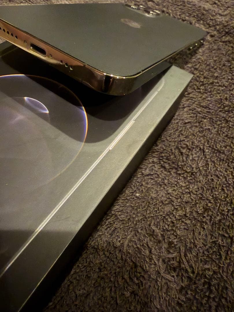 スマートフォン本体 iPhone12pro 256GB