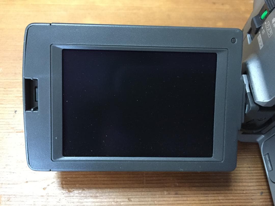 撮影再生ダビングOK　SONY　CCD-TRV513　付属品有　Video8