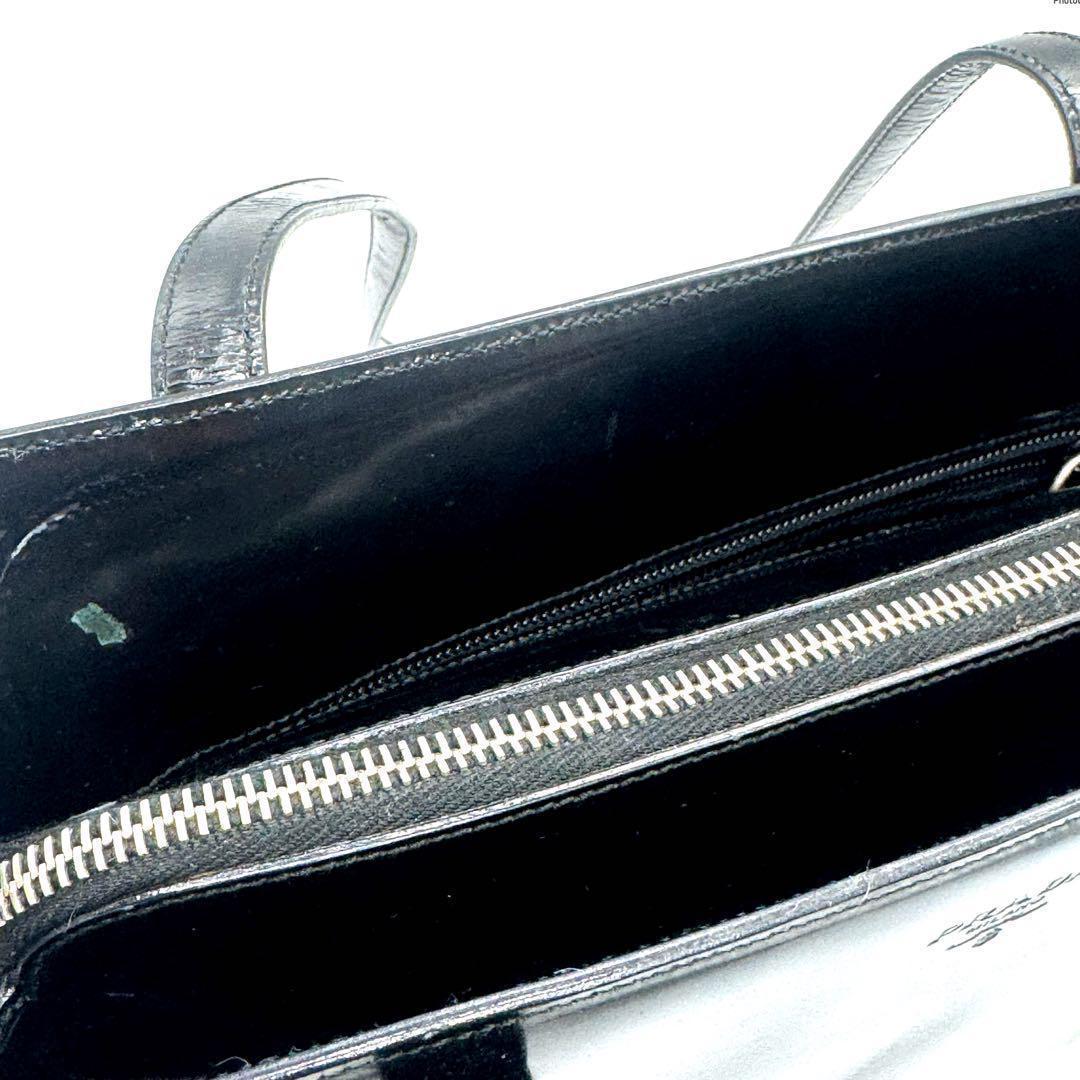 PRADA プラダ エナメル トートバッグ ブラック