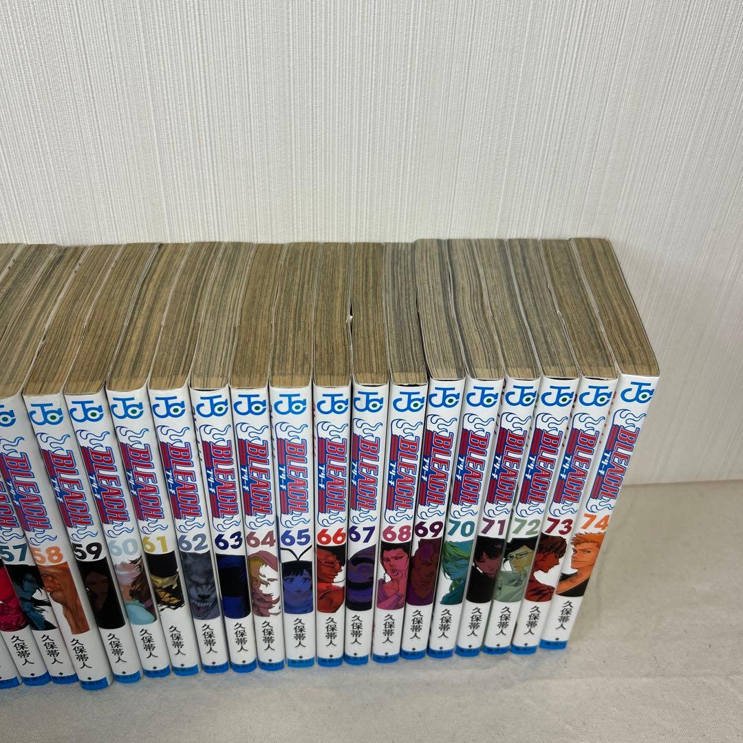 【匿名配送】　BLEACH ブリーチ 1〜74巻　全巻セット　一巻初版