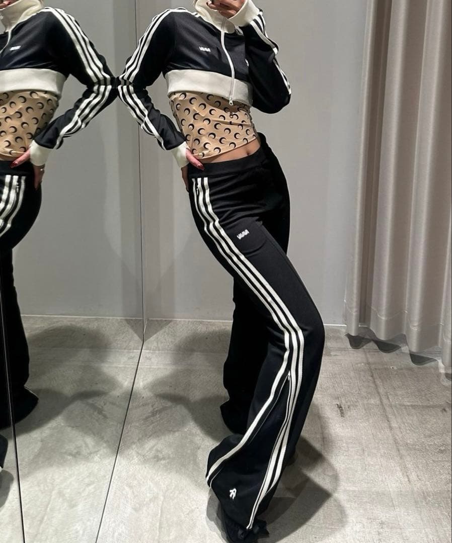 新品AVAVAV × adidas