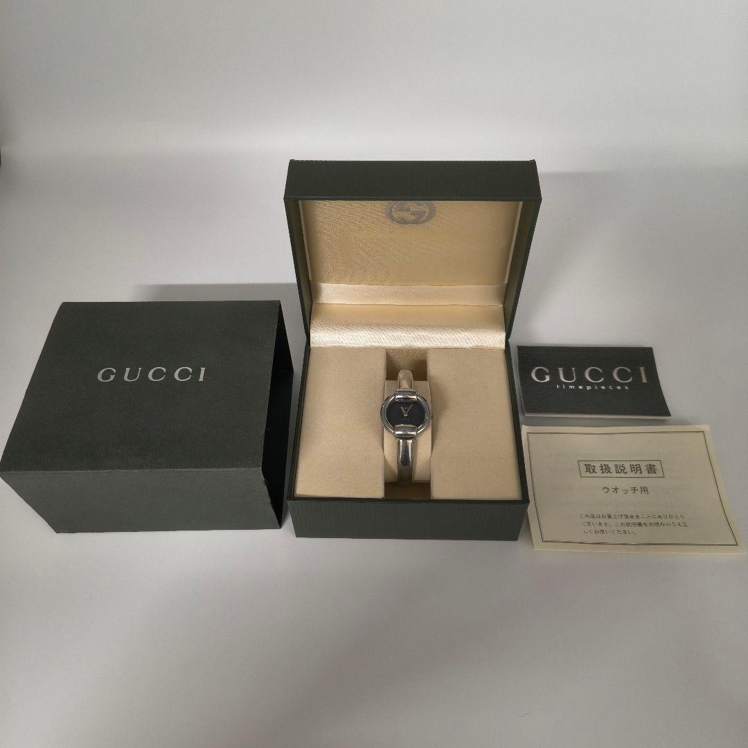 GUCCI グッチ 1400L ブラック文字盤 クオーツバングルウォッチ　稼働品