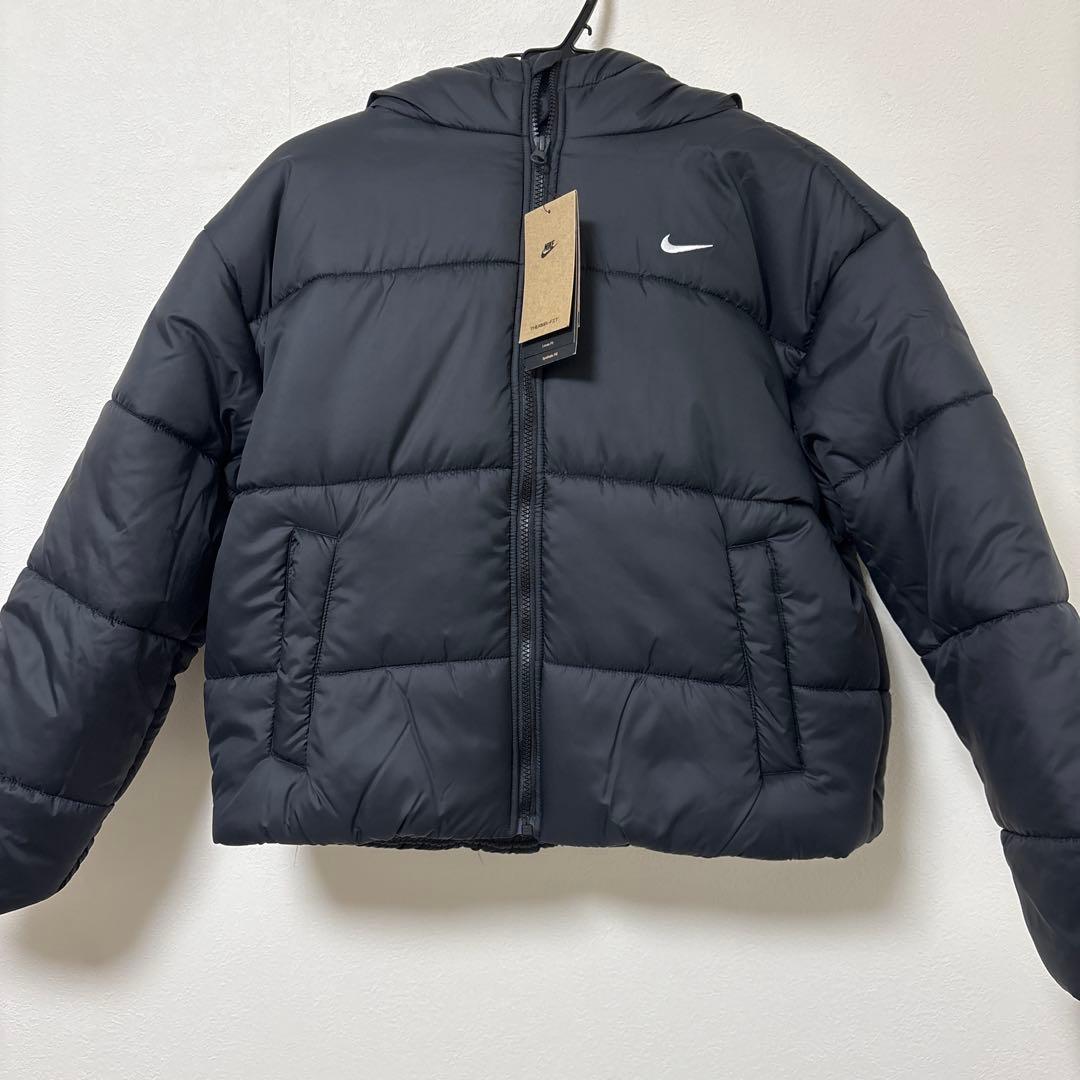 NIKE ナイキ　ダウン　ダウンジャケット　新品　レディースXL