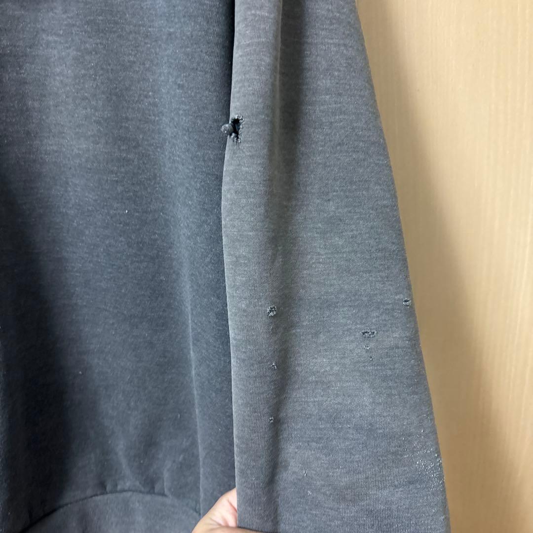 カーハートジップアップパーカー