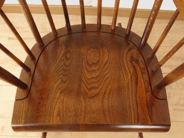 飛騨産業キツツキ　木製　ロッキングチェアー　再塗装済　ＵＳＥＤ