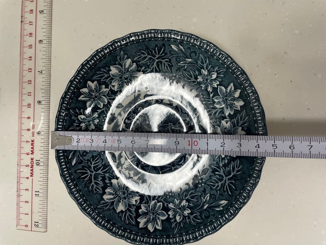 ロイヤルチューダー　食器セット