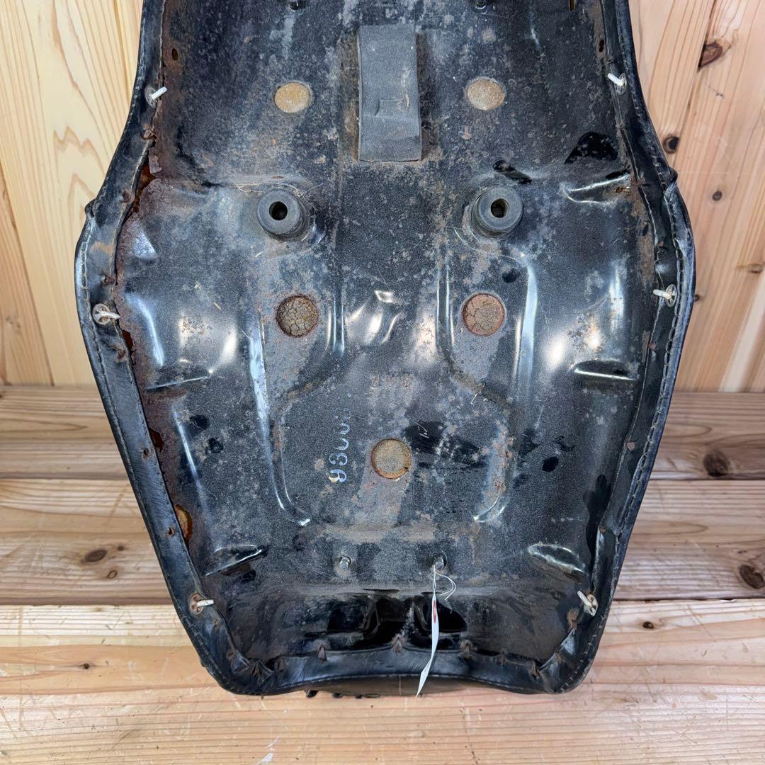 【当時物】cm400t cm250t 純正シート　純正モール　鉄ベース