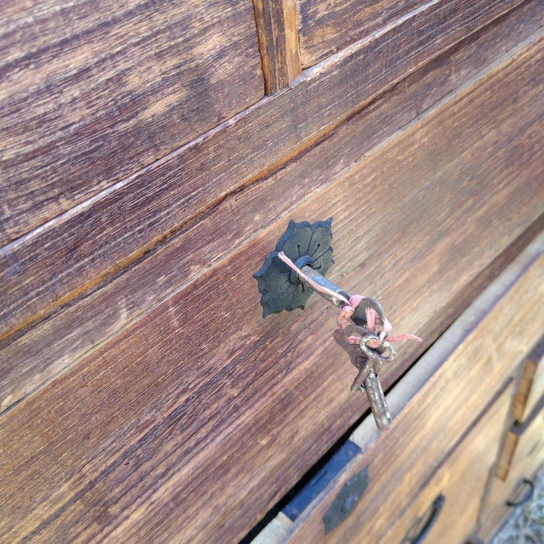 大正時代か昭和初期の桐箪笥