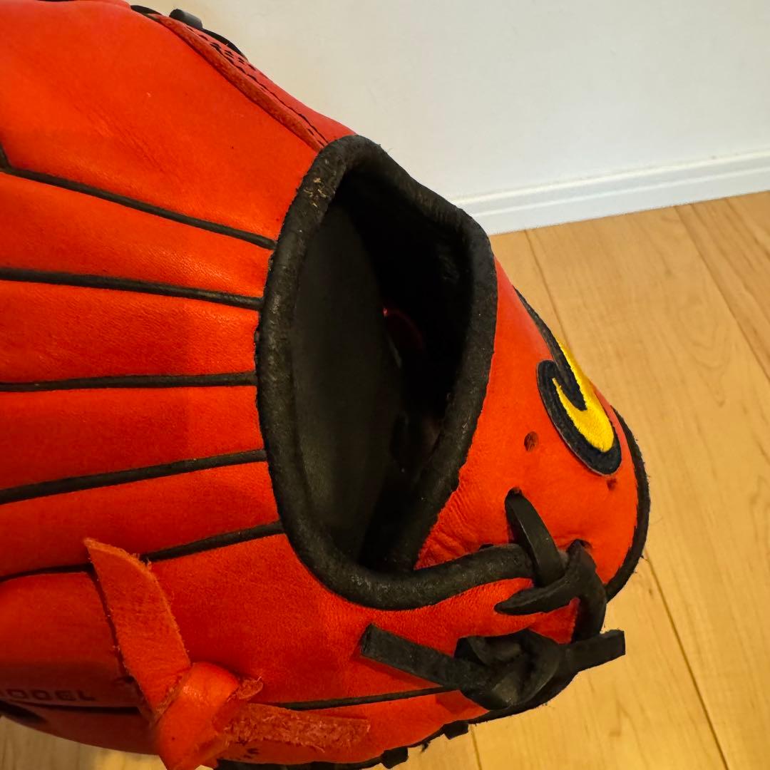 ナイキ　一般軟式グローブ 岩村明憲選手モデル　シグネチャーモデル