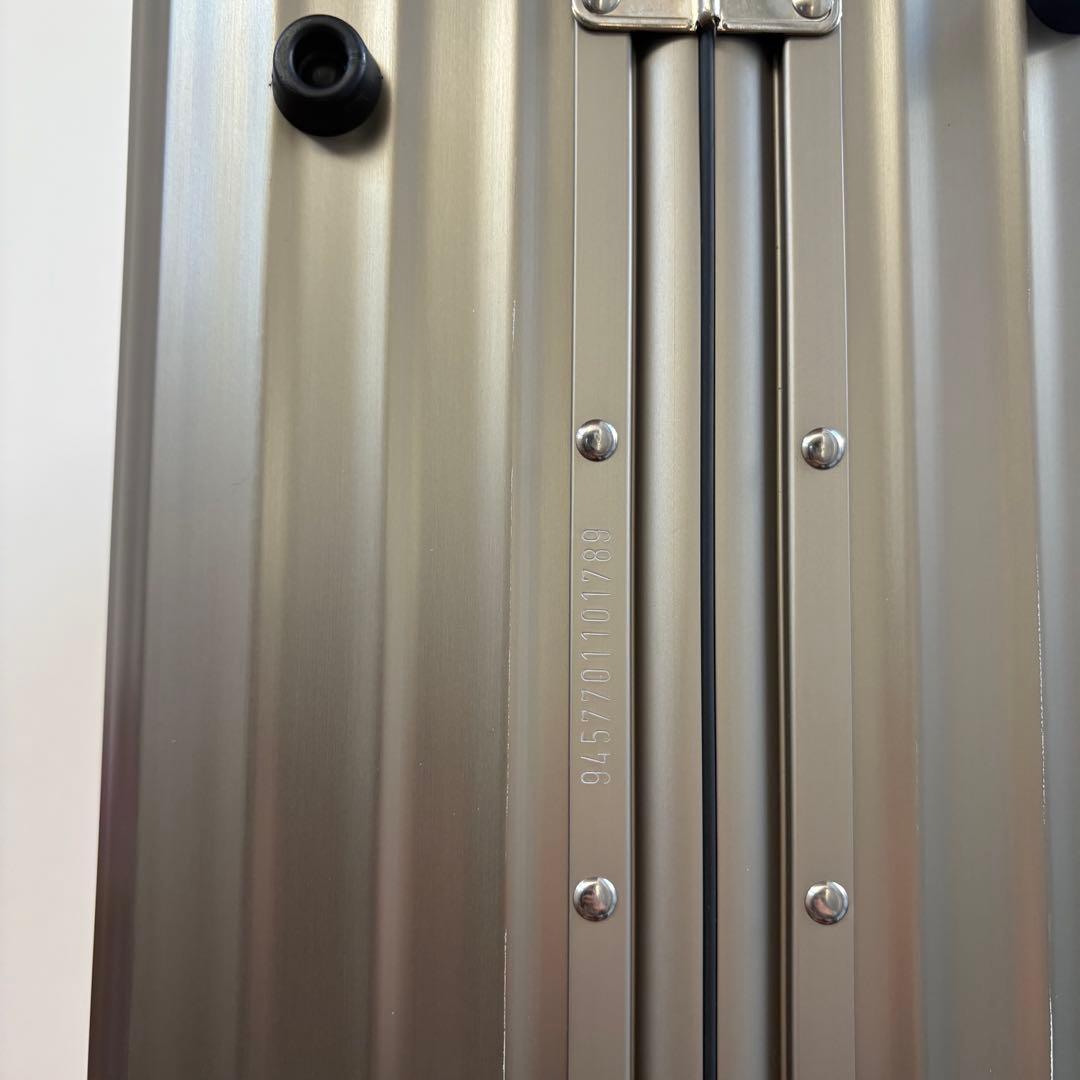美品　RIMOWA TOPAS TITANIUM 98L キャリーケース　付属有