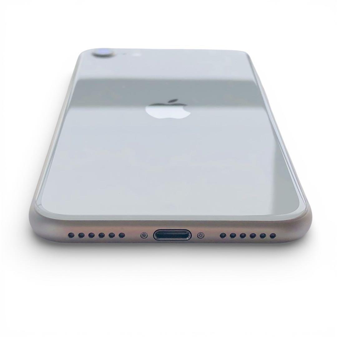 iPhone SE 第3世代　64GB