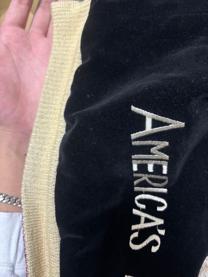 アラスカ刺繍　スカジャン