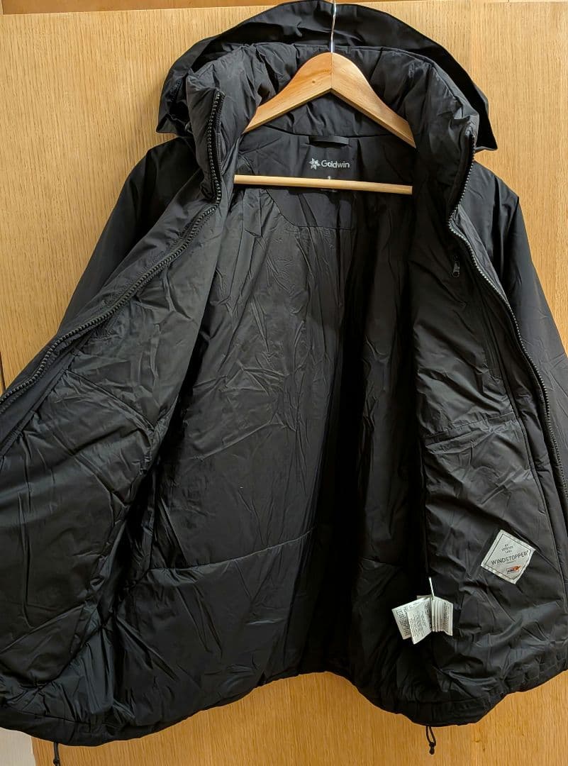 定価６万 Goldwin puffy jacket gore-tex labs