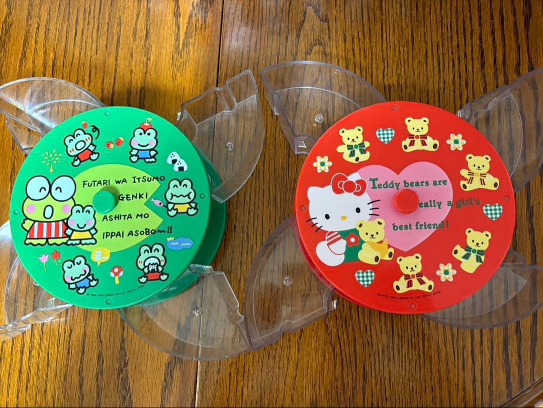 ハローキティとケロッピの２段小物入れ 非売品【希少】