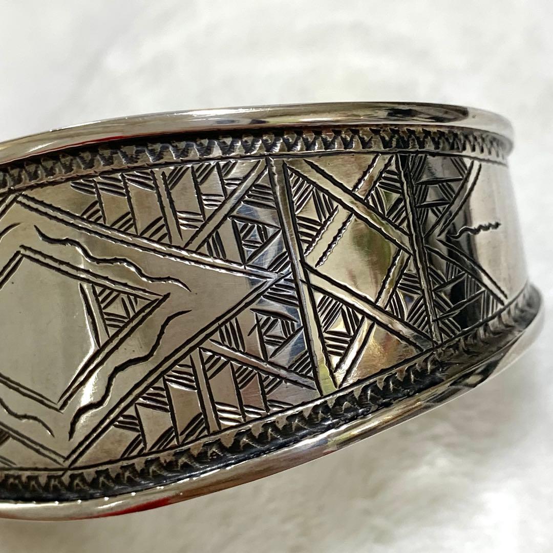 美品 ADAWAT'N TUAREG SILVER BANGLE AFFO