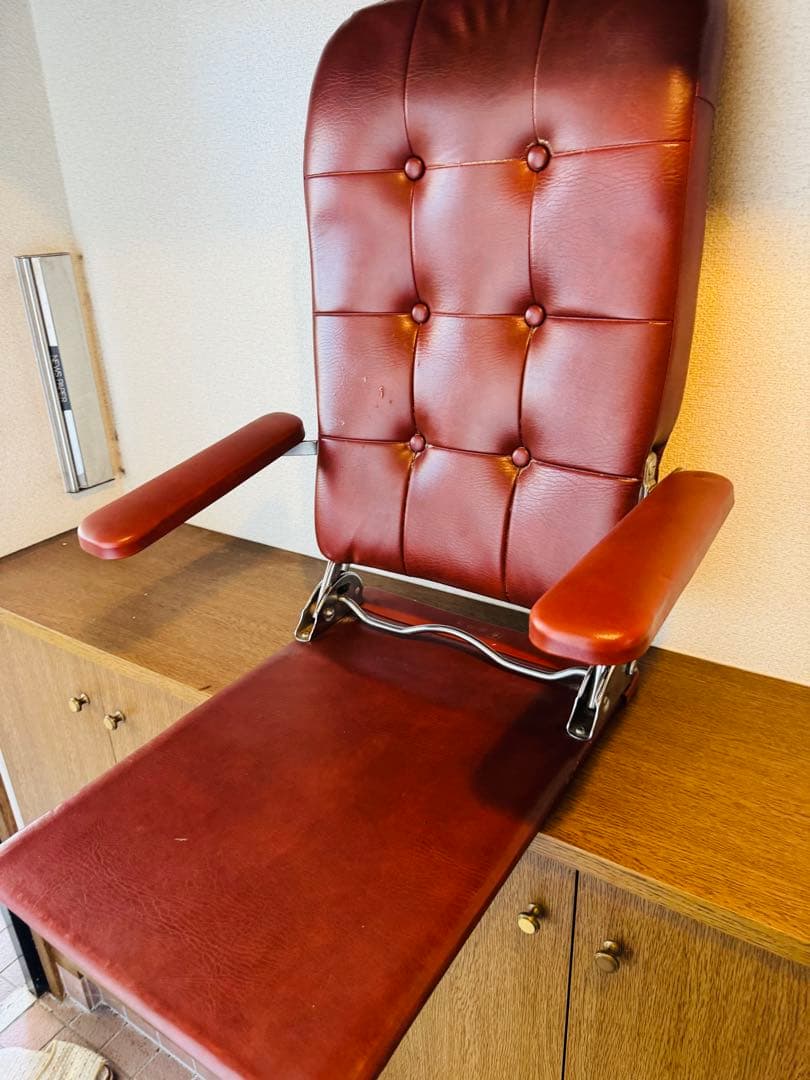 光製作所 本革張り 高級座椅子 アームレスト 折りたたみ 旅館椅子 1人掛け