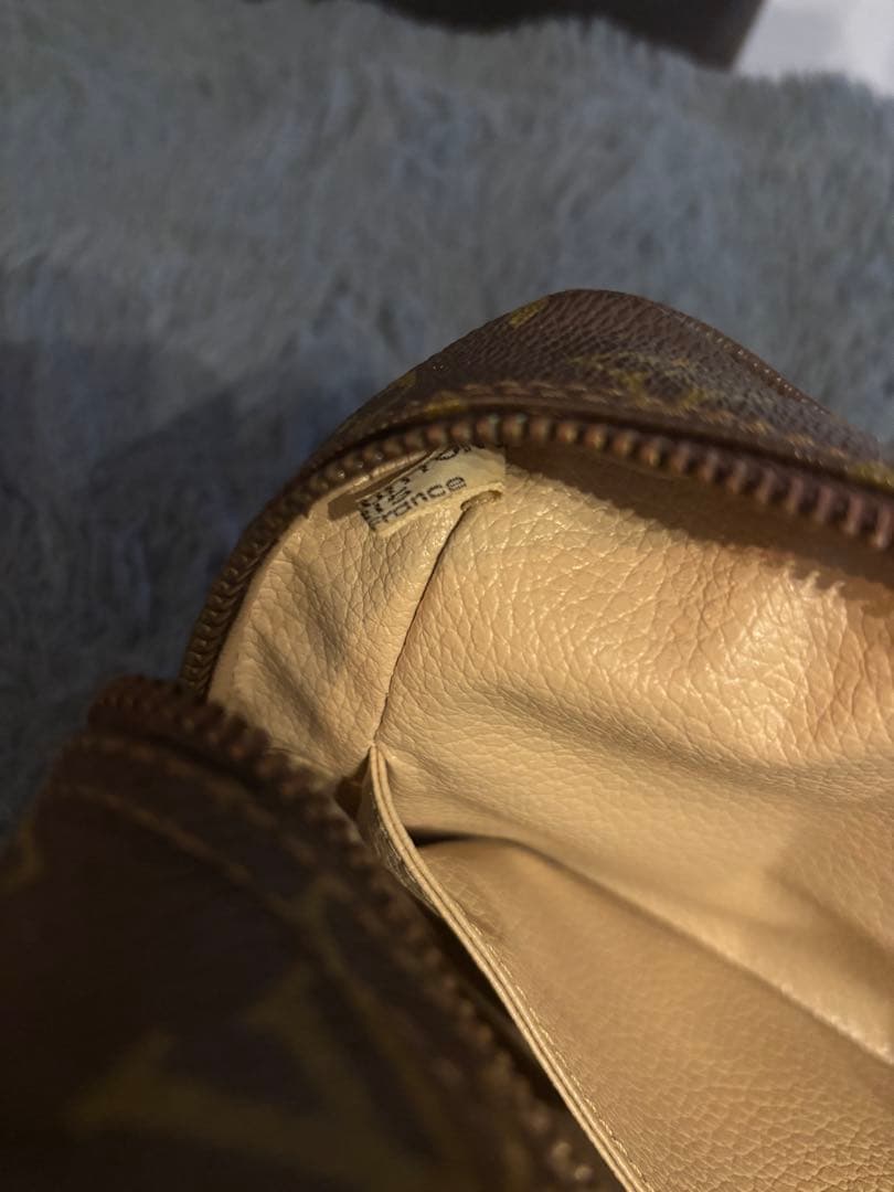 ルイヴィトン LOUIS VUITTON モノグラム トゥルーストワレット28