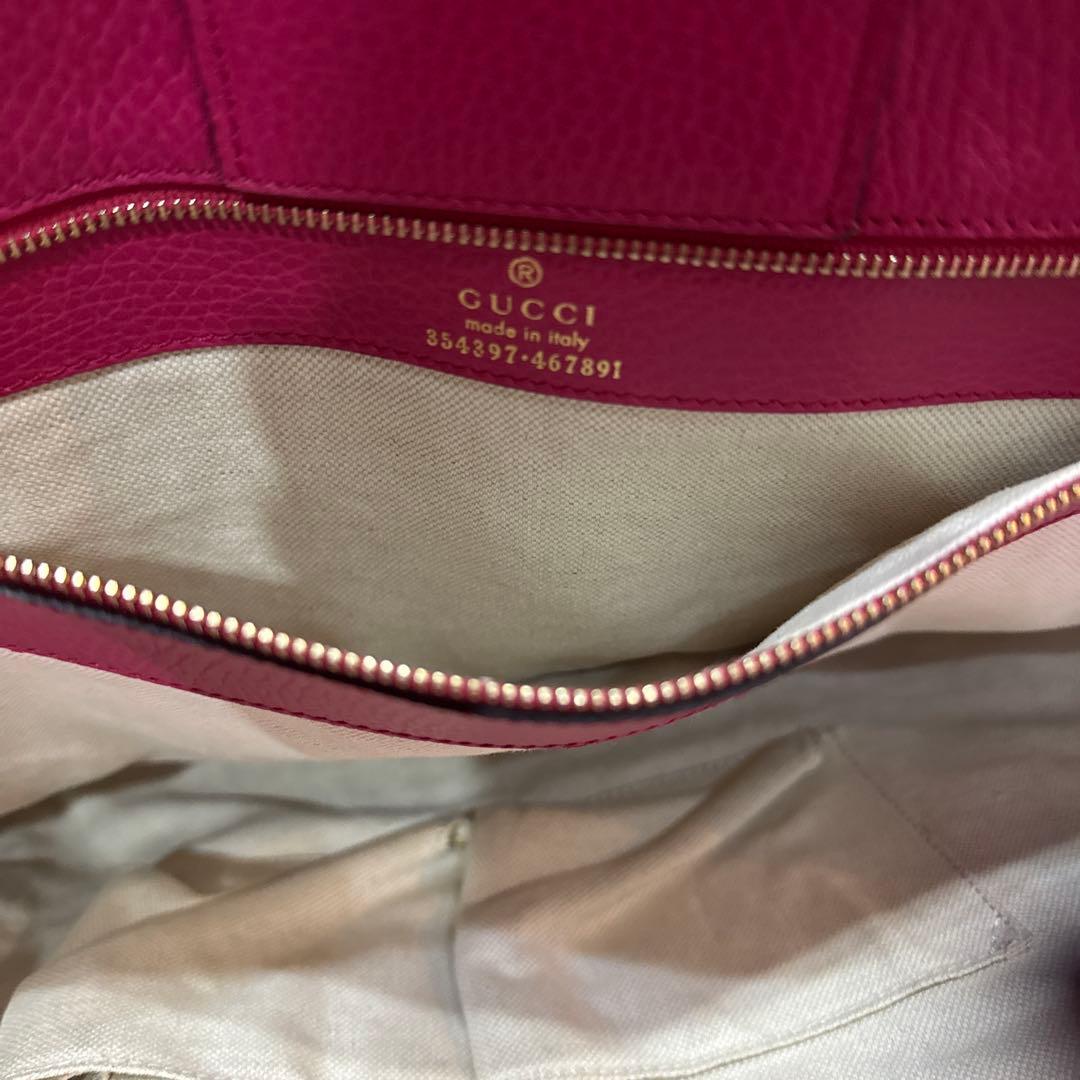 Gucciレザーピンク トートバッグA4入ります保存袋付き