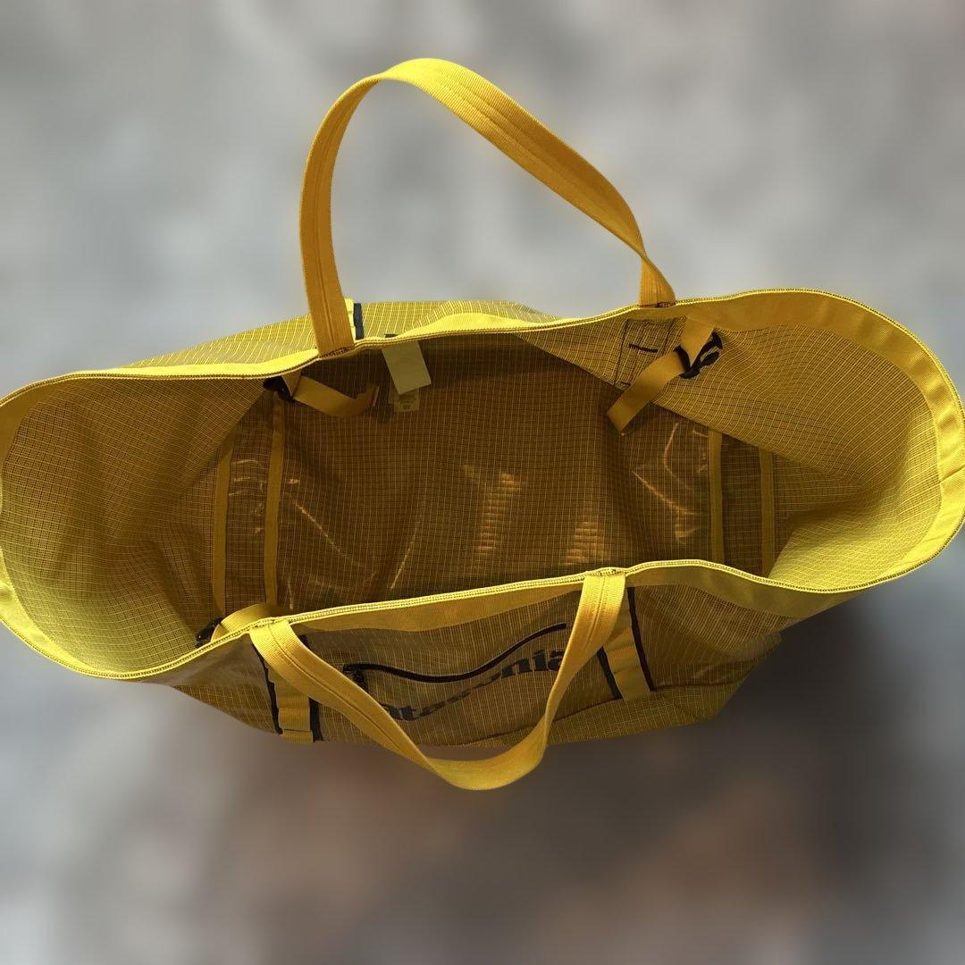 Patagonia ブラックホール・ 61L イエロー