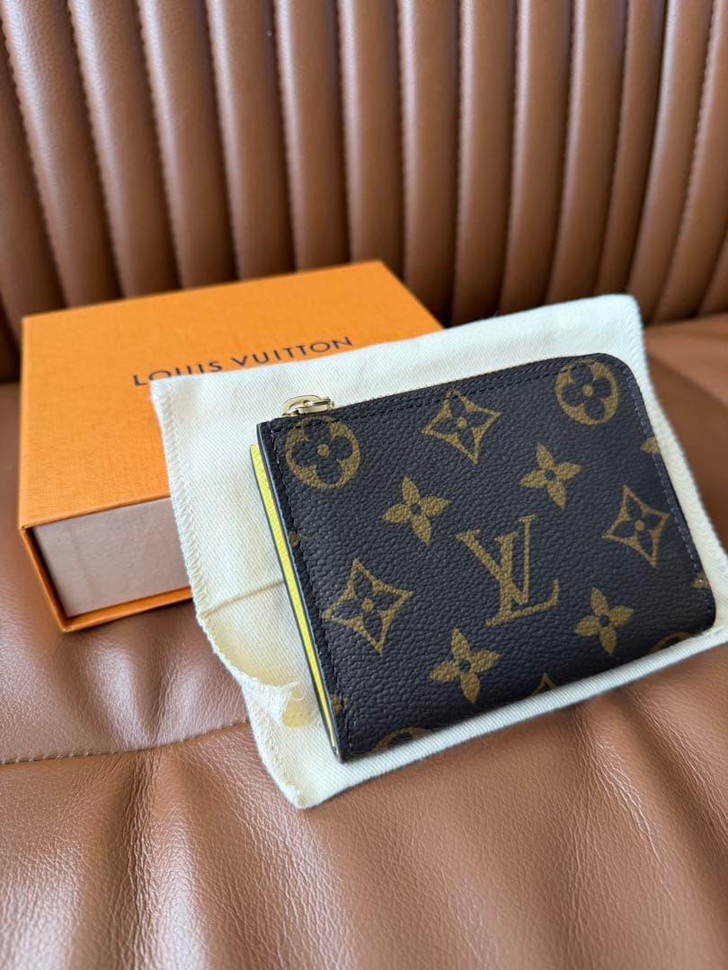 Louis Vuitton ポルトフォイユノアコンパクト