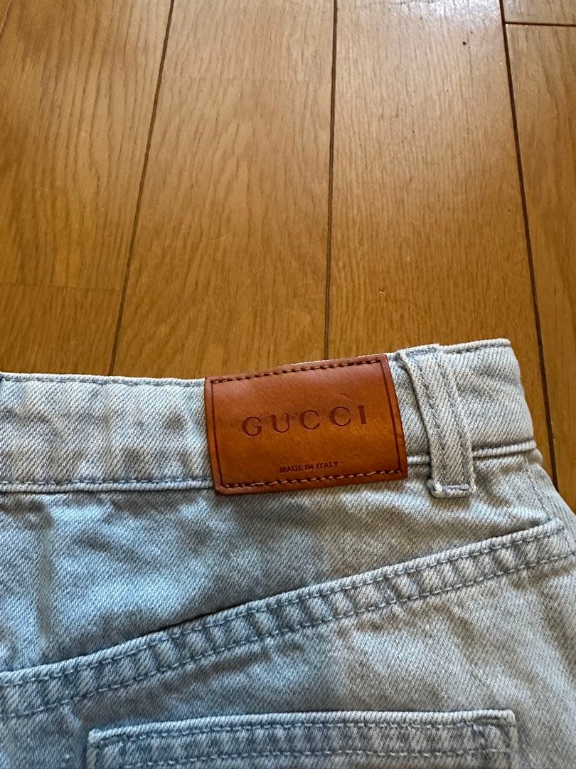 GUCCI 刺繍デニムスカート ライトブルー