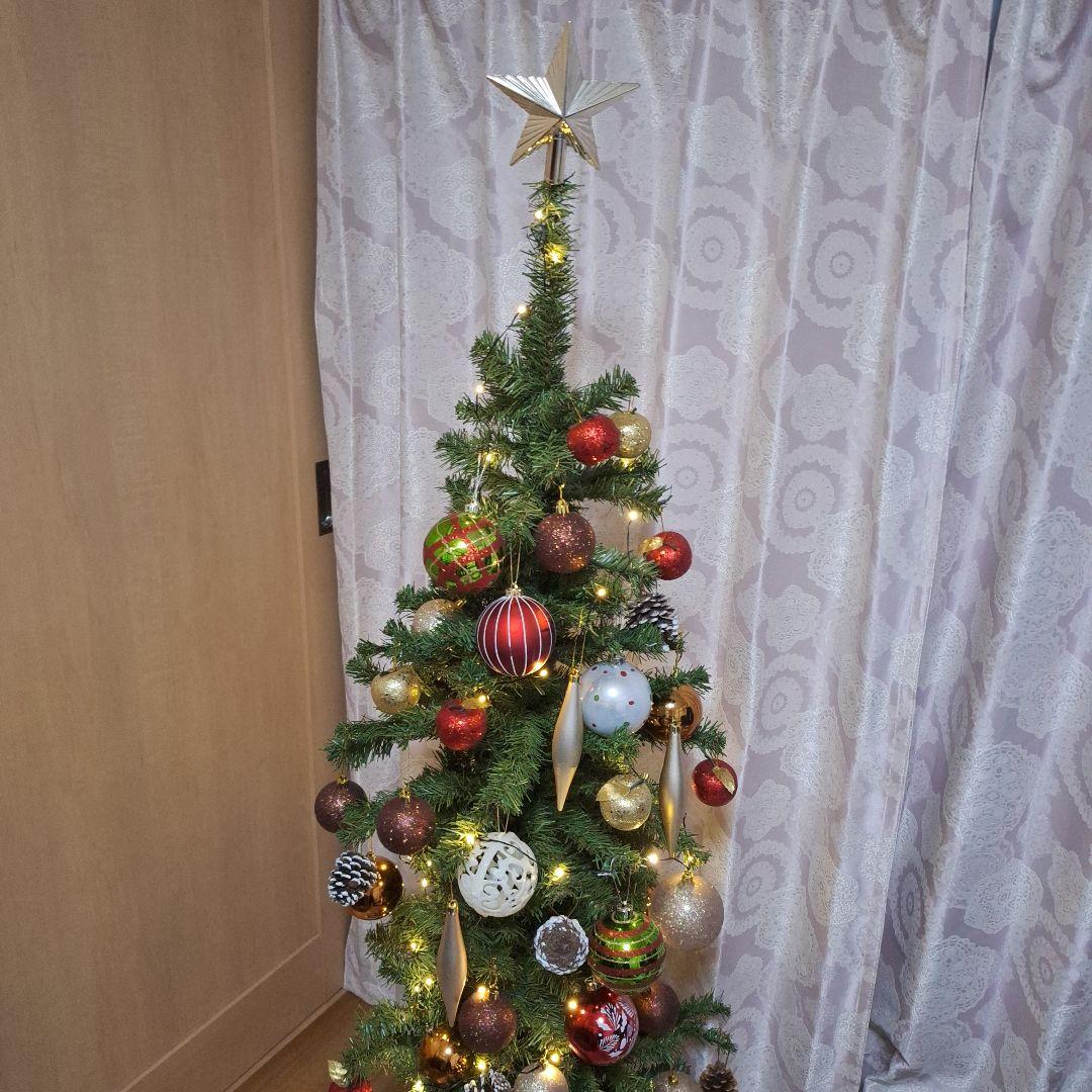 クリスマスツリー　 オーナメント　LEDライト　ガーランド付き　150センチ