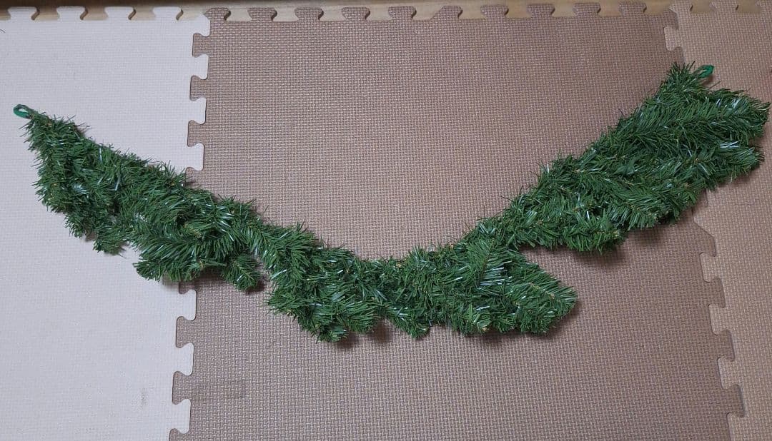 クリスマスツリー　 オーナメント　LEDライト　ガーランド付き　150センチ