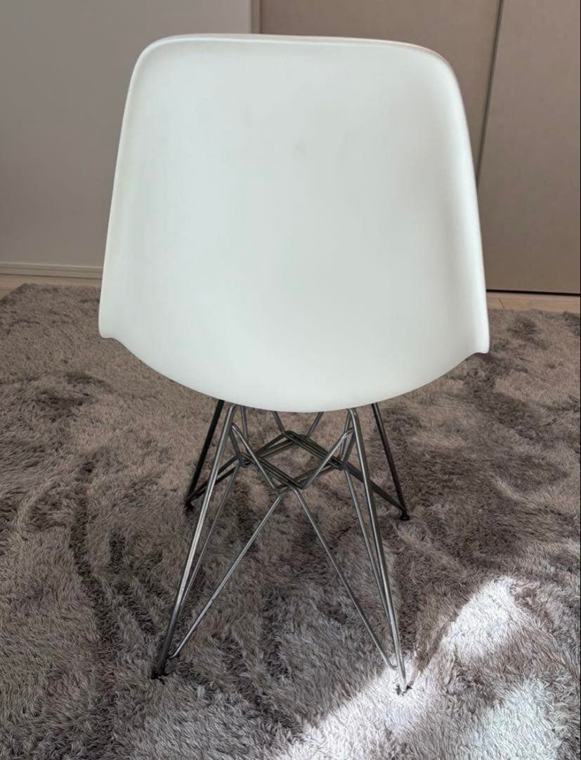 ハーマンミラー　イームズ　シェルチェア　ホワイト