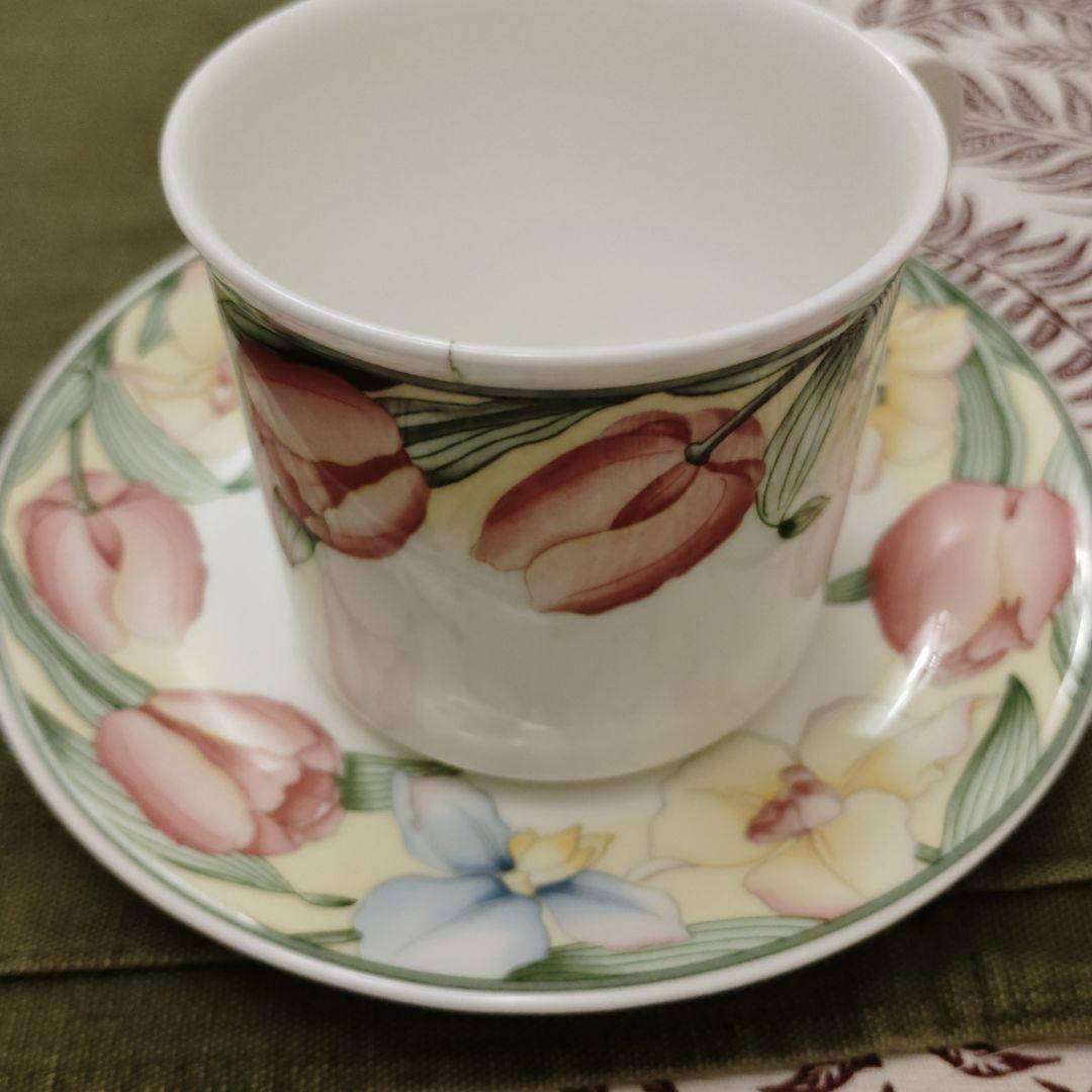 Villeroy & Bochビレロイ&ボッホカナリ　ティーポット、ミルク入れ他