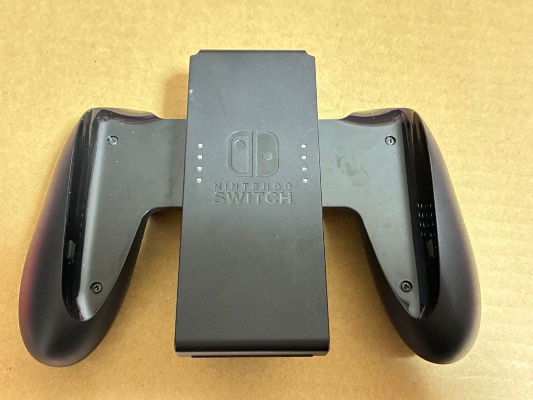 Nintendo Switch 赤/青 本体 SDカードなし 初期化済み