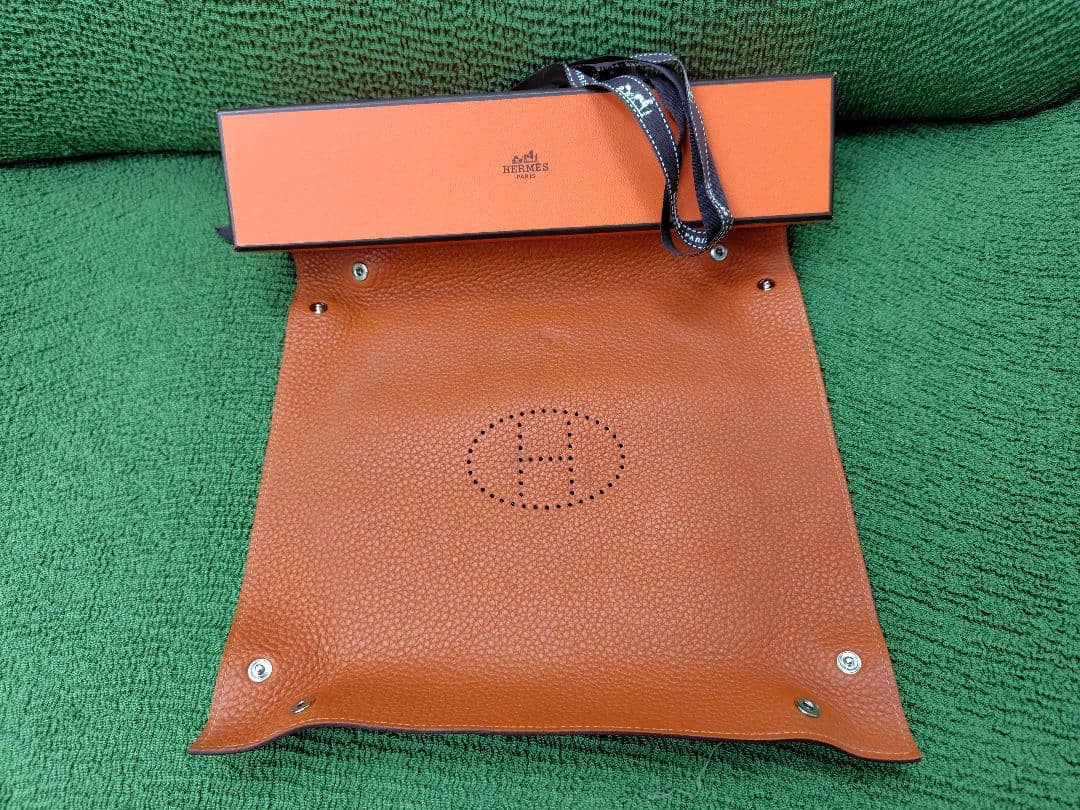 HERMES ヴィドポッシュトレー 25cm×25cm オレンジ