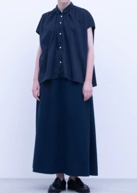 ノーコントロールエアー　フレンチスリーブブラウス