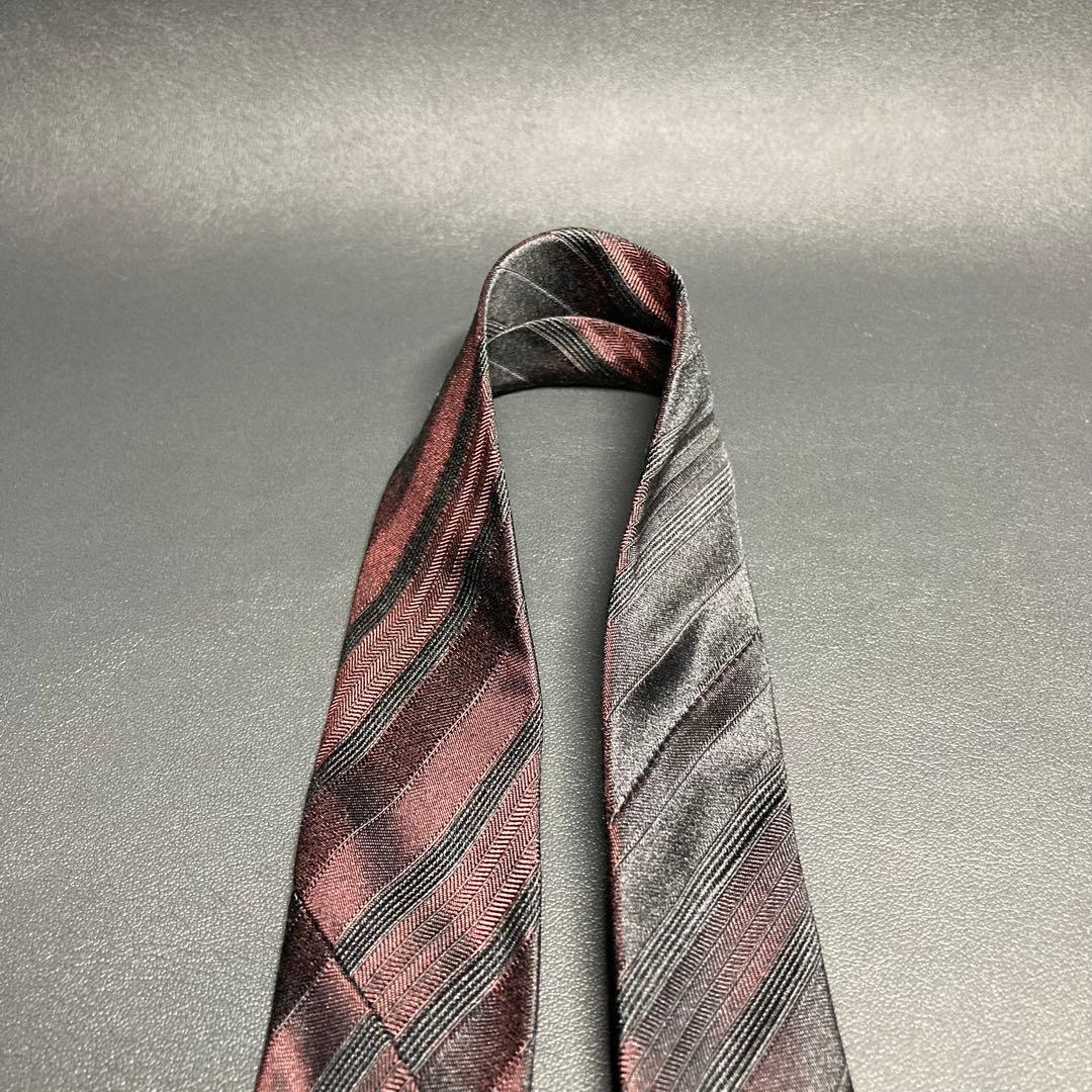 【美品】ドルチェ＆ガッバーナ　ネクタイ　ブラック　レジメンタルストライプ　光沢