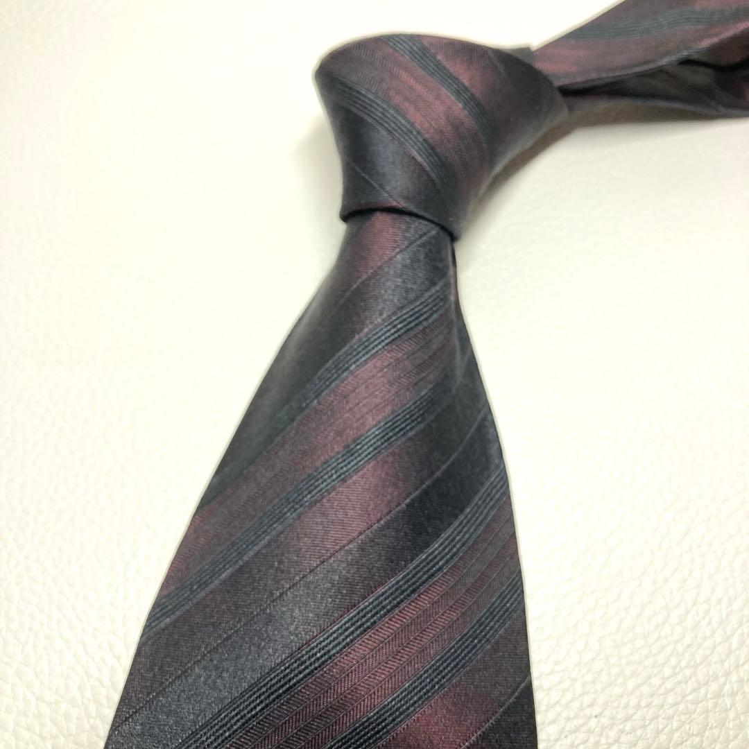 【美品】ドルチェ＆ガッバーナ　ネクタイ　ブラック　レジメンタルストライプ　光沢