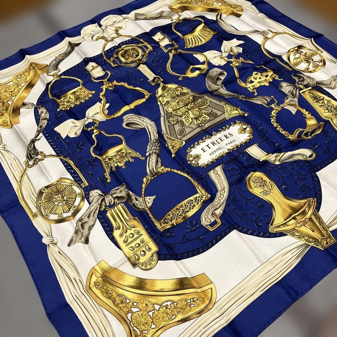 HERMES エルメス　スカーフ　カレ90 エトリエ