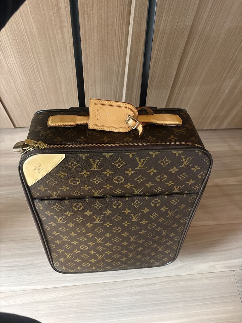 【ちゃんはる】Louis Vuitton 2輪キャリーケース