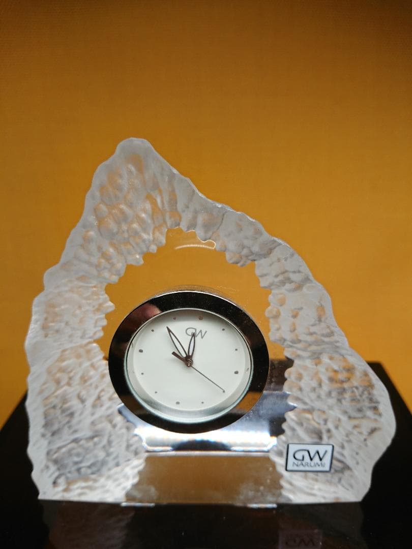 【美品】クリスタルガラス　置き時計　置物　インテリア　工芸品　美術品　A1670